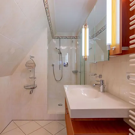 Haus Edda Semesterbostad *